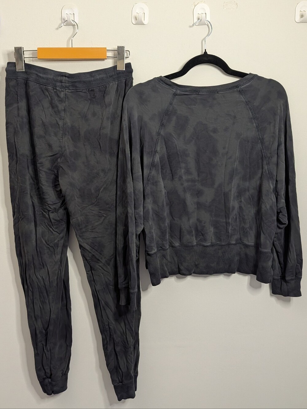 Z Supply Matching Grey Loungewear - Sweatshirt and Joggers Lounge Set XS - Picture 2 of 6